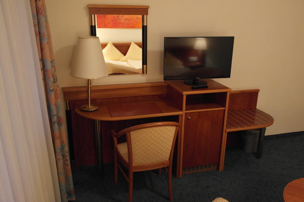 Hotel Jahnhaus Langenfeld  Oda fotoğraf